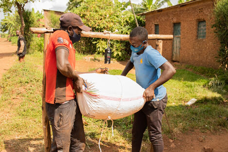 Nova Coffee Rwanda carrying bags