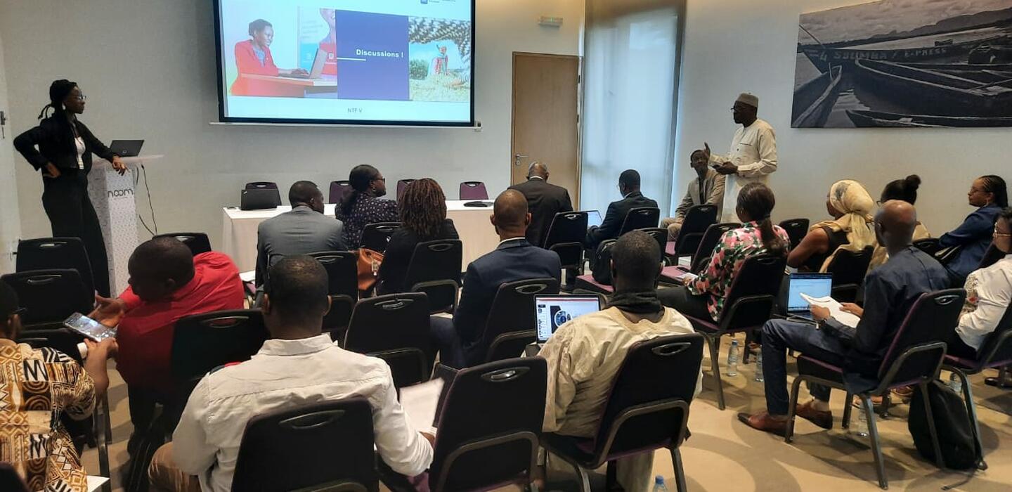 Des dirigeants de start-up tech sénégalaises rencontrent des chefs d'entreprise guinéens.